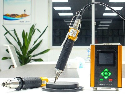 伺服電批加上機(jī)器人視覺，究竟是什么效果？-堅(jiān)豐股份