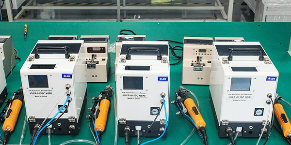 使用自動(dòng)鎖螺絲機(jī)要注意哪些方面？堅(jiān)豐電子告知您