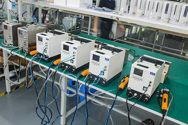 全自動(dòng)鎖螺絲機(jī)廠家哪家好，選堅(jiān)豐電子